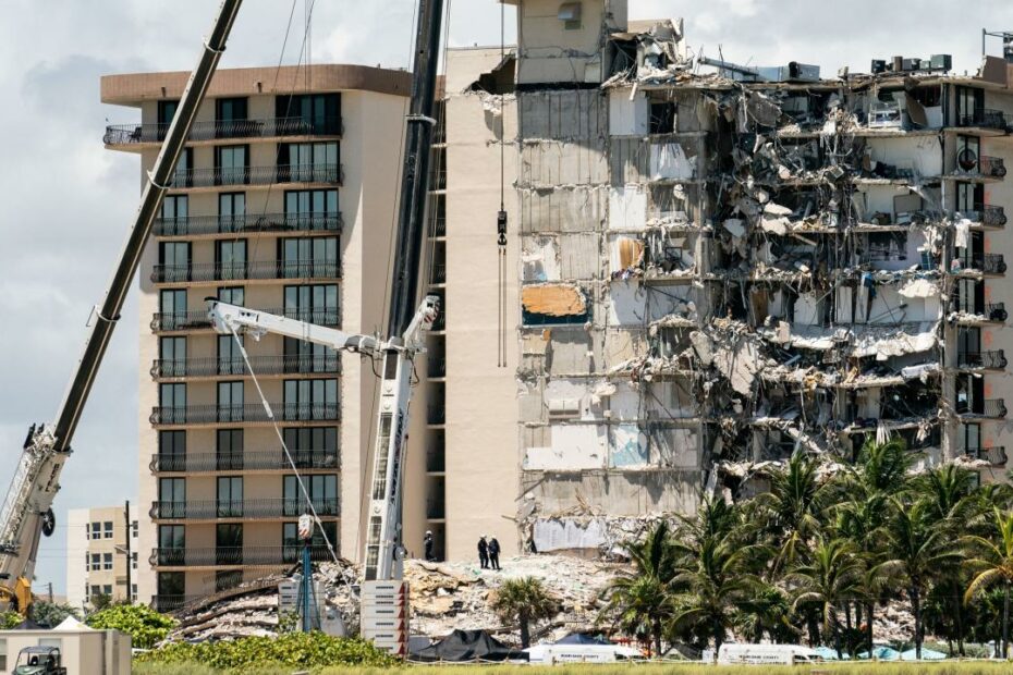 Why Did This Florida Condo Building Collapse? Experts Explain. - The New  York Times