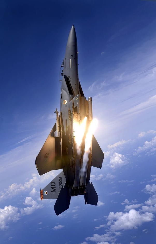 Can An F-15 Fly Straight Up? - Quora